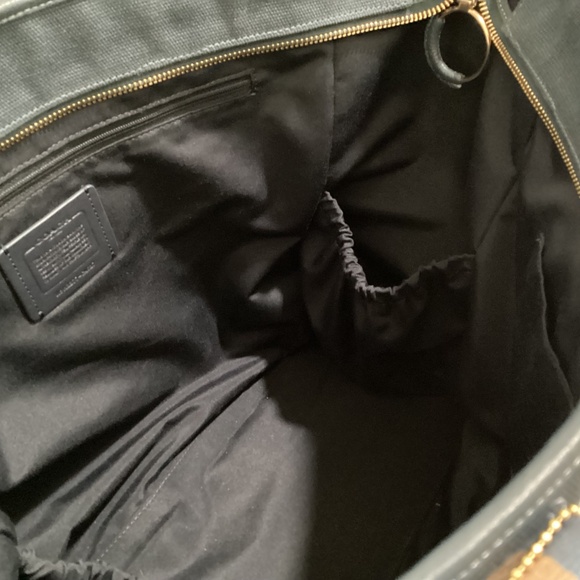 Coach Ellis Weekender - Picture 4 of 11